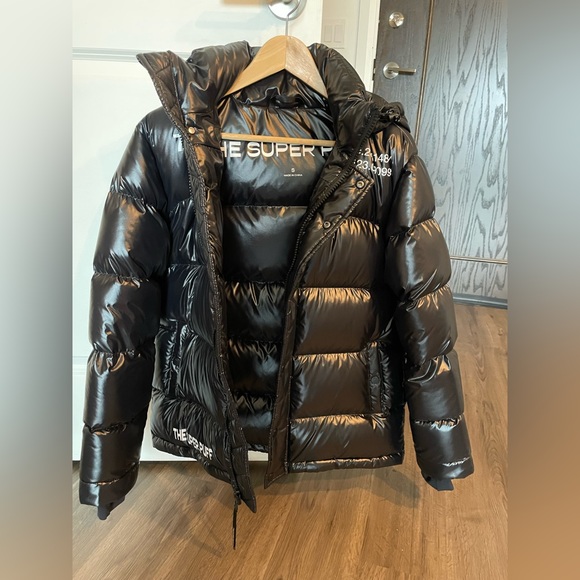 Aritzia Jackets & Blazers - Rare Glossy Superpuff